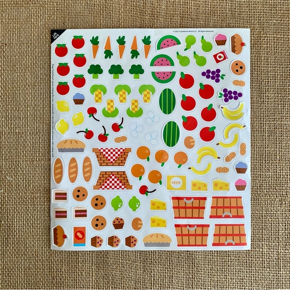 COLORFORMS Farm Picture Playset w/ Repositional Pieces for Story Fun Ages 3+ - Picture 9 of 14